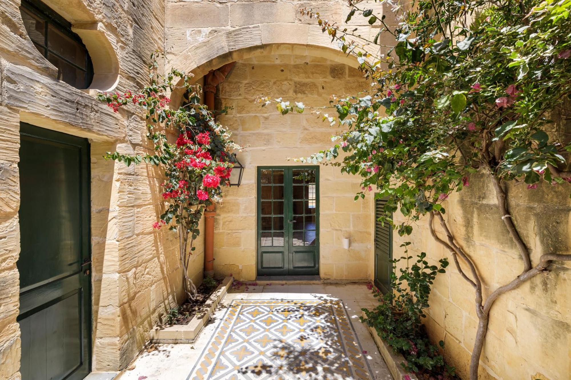 Dar Tal-Patri Farmhouse With Private Pool Ghammar Exterior photo